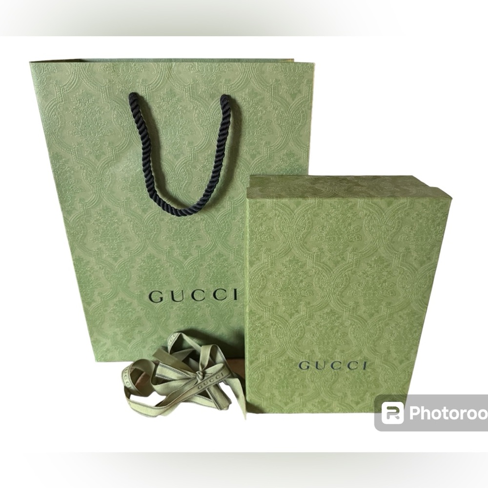 100% Authentic Green New Style Gucci Empty Box And with free Shopping Bag.